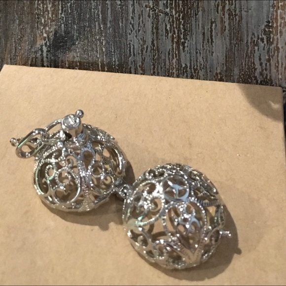 2 Harmony Pendants - Picture 3 of 8